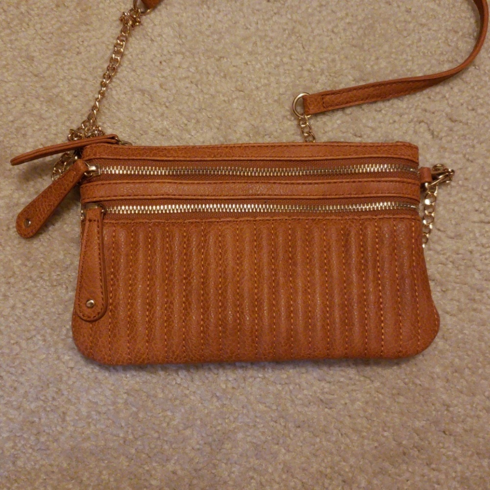 Crossbody purse